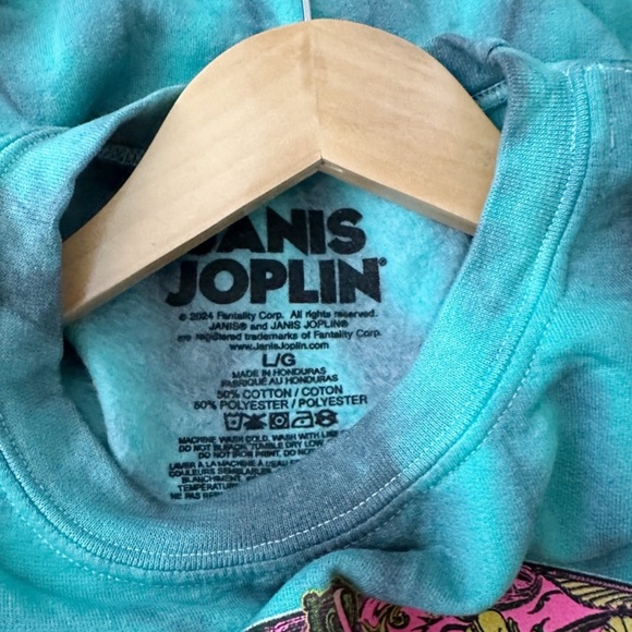 NWOT JANIS JOPLIN  Tie Dye Graphic Sweatshirt - Picture 2 of 6